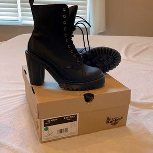 Women’s Dr Martens Kendra